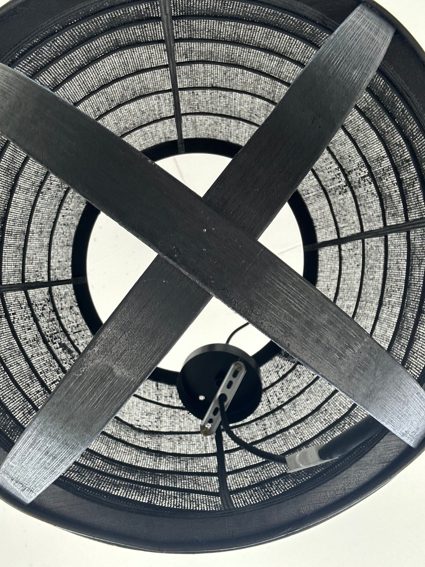 Hanglamp Ion - zwart linnen/ bamboe L - J-line