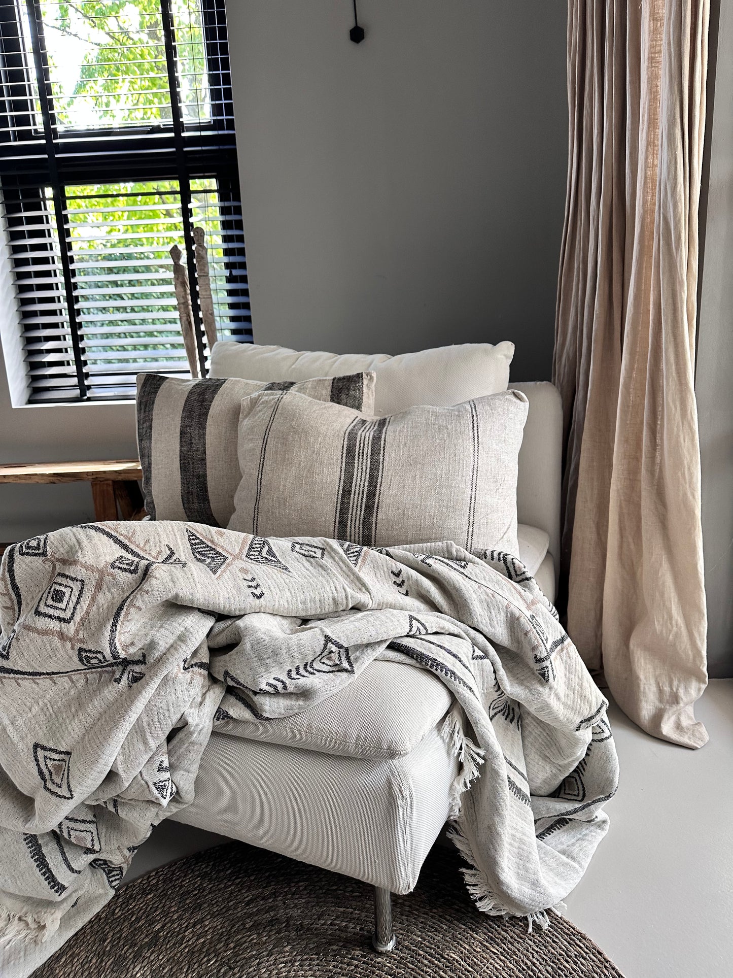 Plaid met etnische print.
