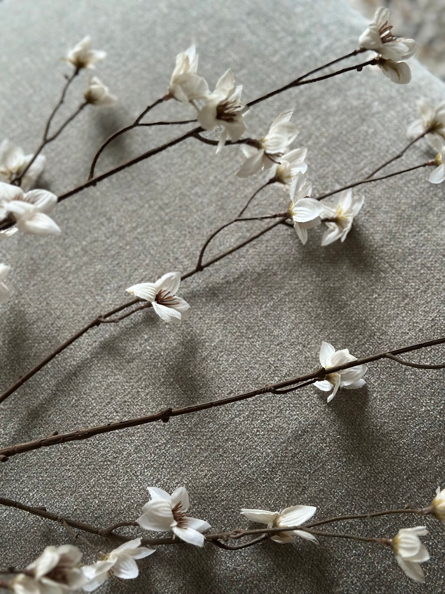 Blossom Almonde, kunsttak