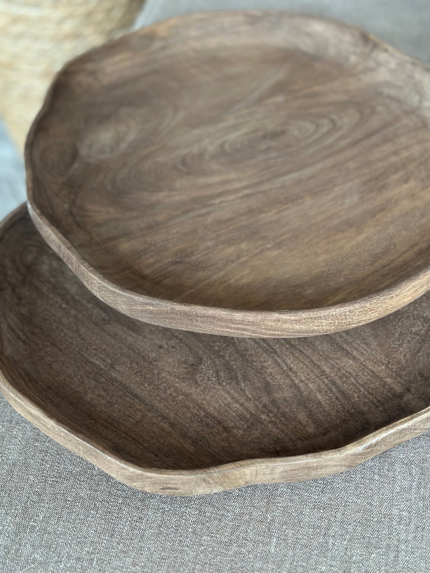 Organisch houten serveertray, 40cm.