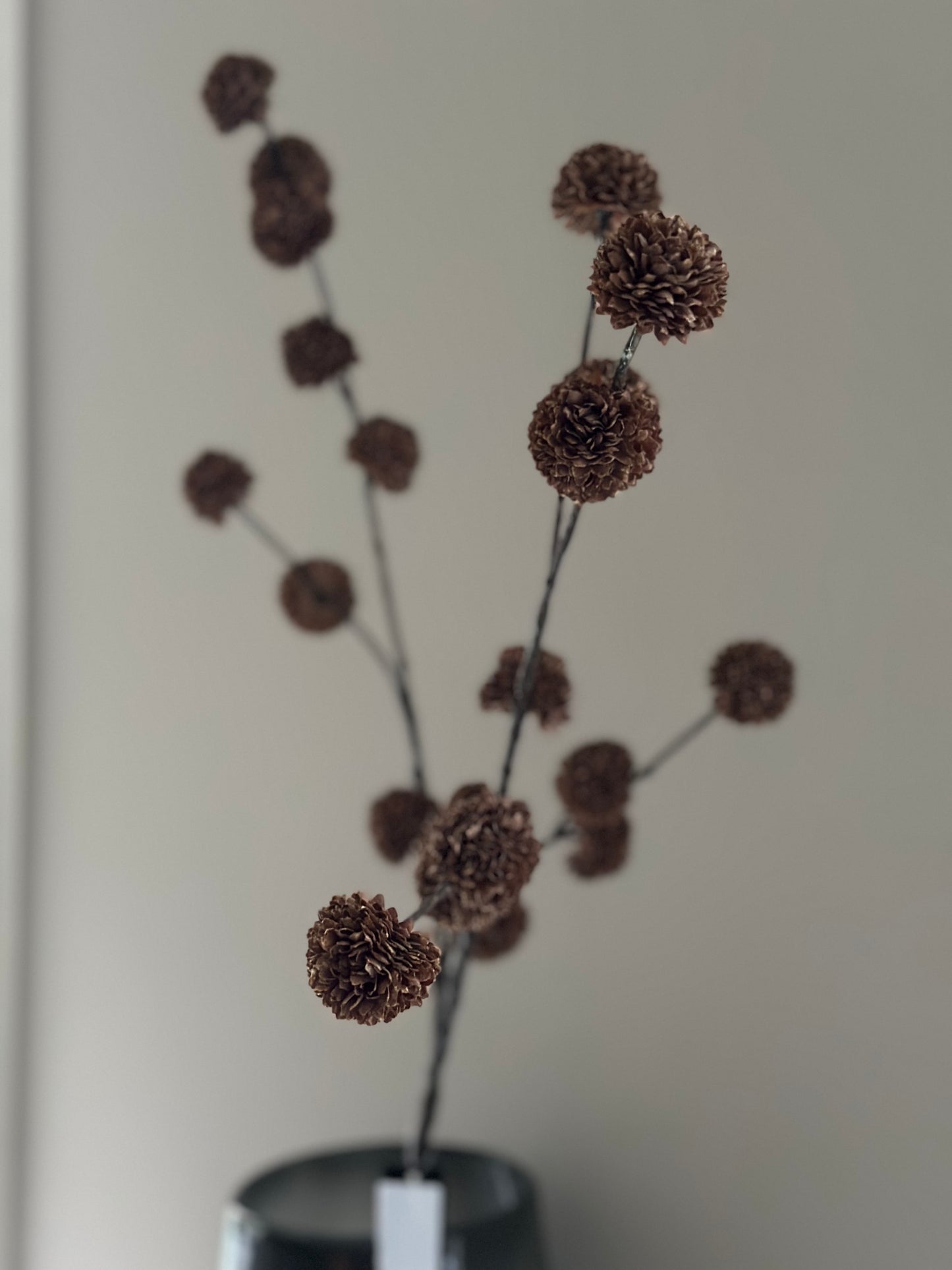 Kunsttak Pompom, dark coffee