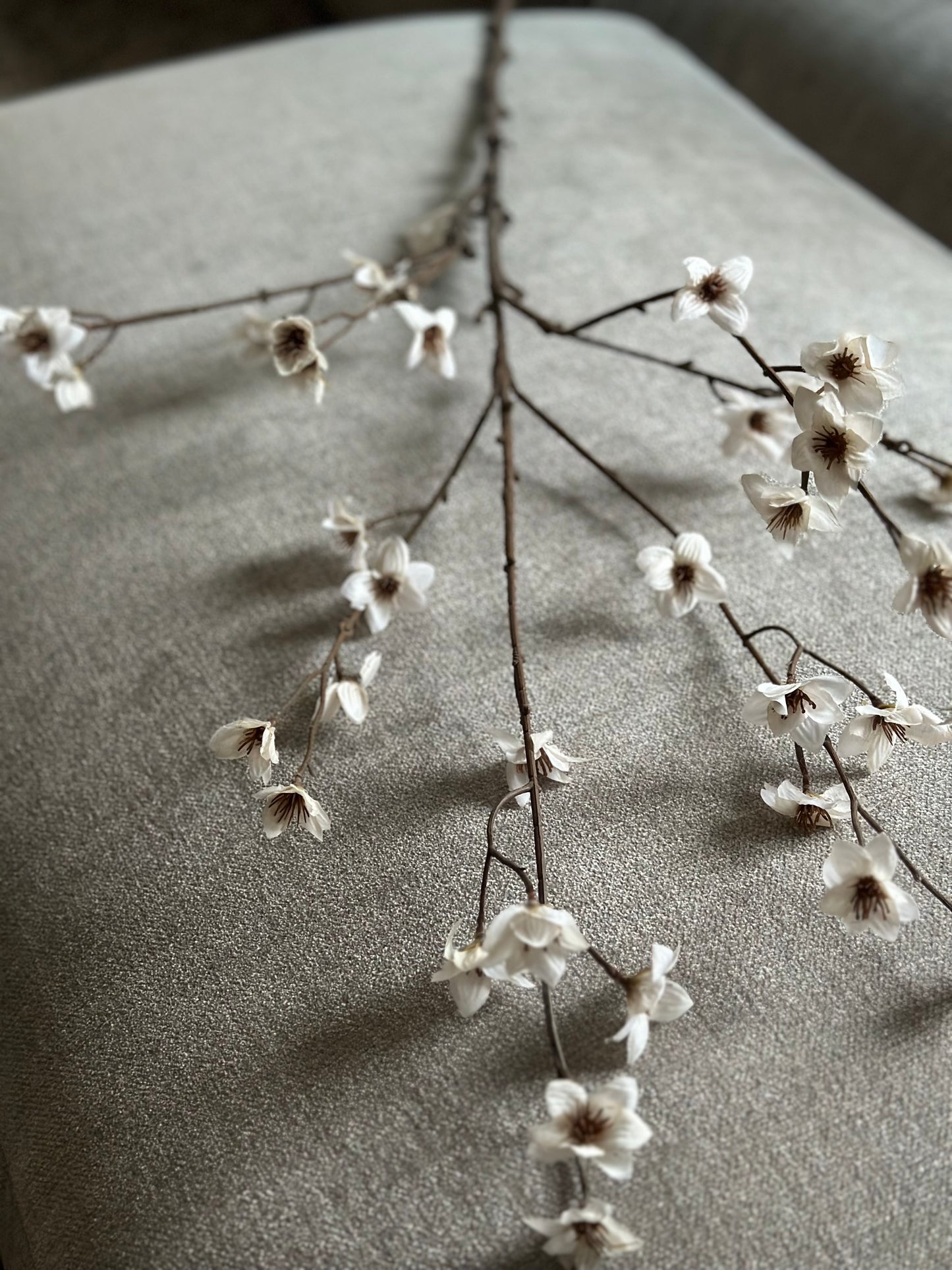 Blossom Almonde, kunsttak