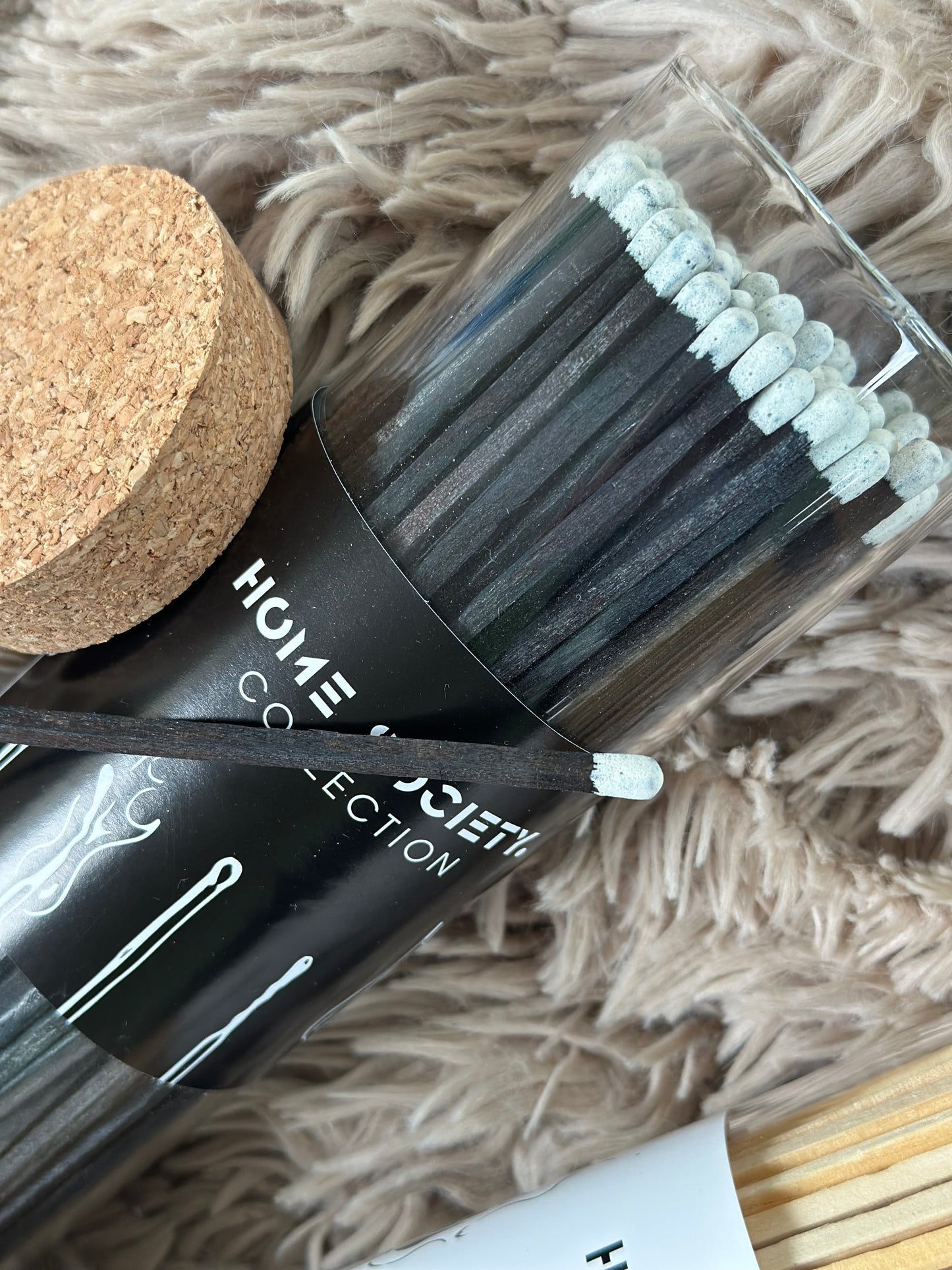 Lucifers Dunham XL, Home Society