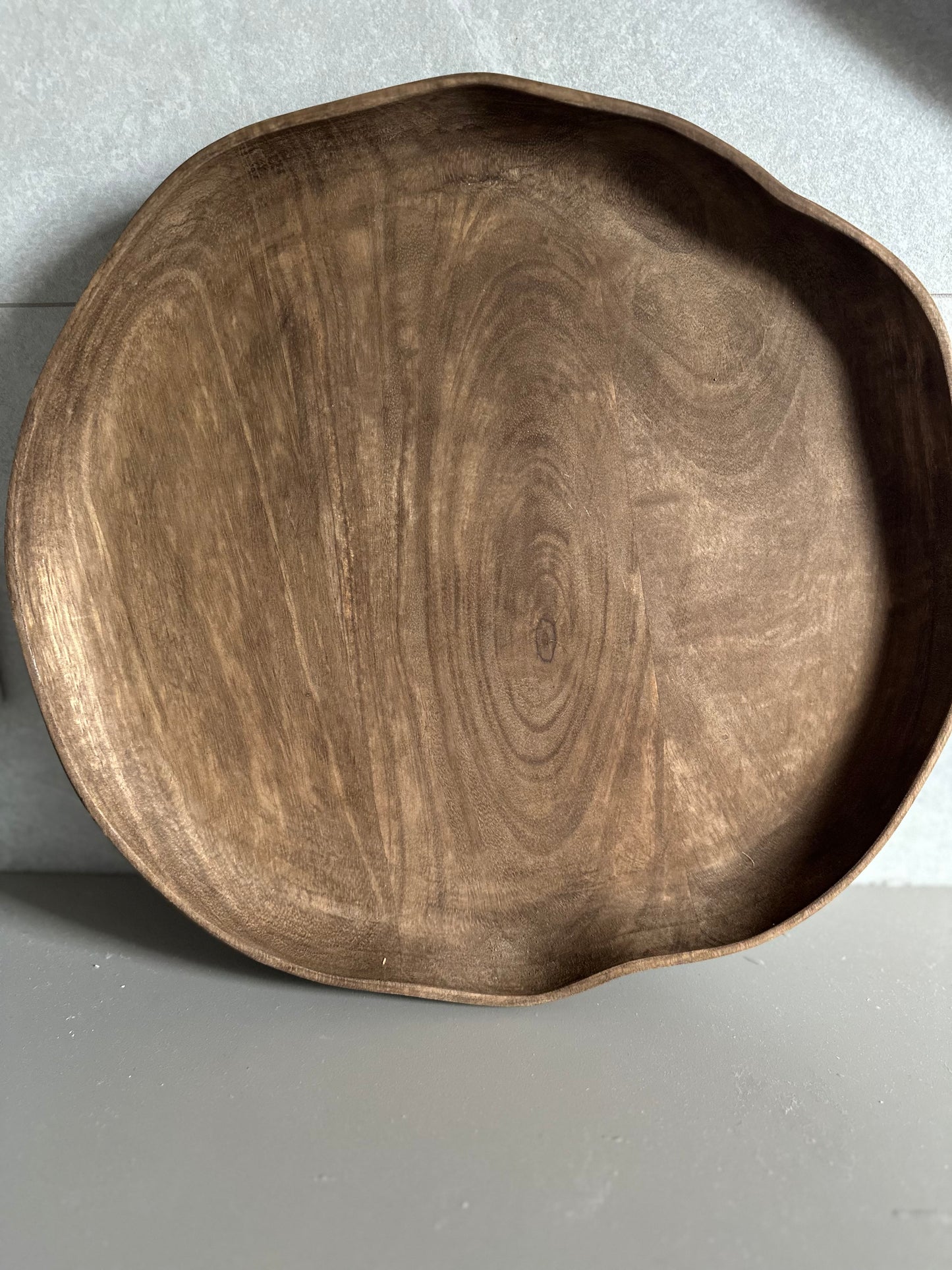 Organisch houten serveertray, 40cm.