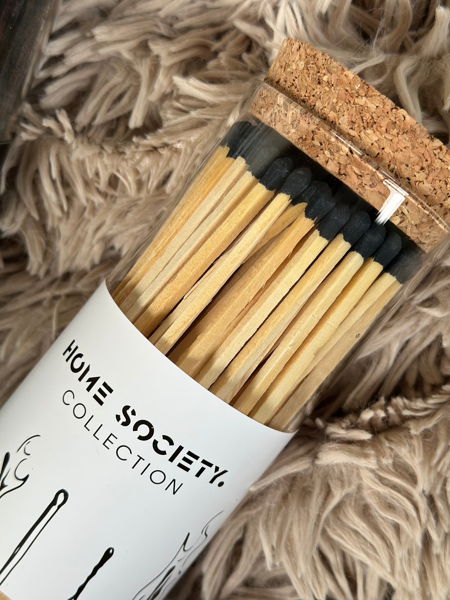 Lucifers Dunham XL, Home Society